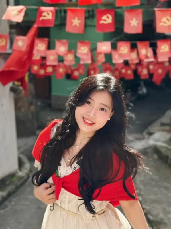 Cô giáo Nguyễn Thị Ngọc, IELTS 7.5, TESOL