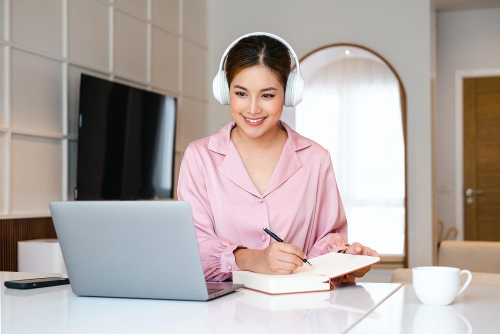 Học tiếng Anh online cần những gì? Làm thế nào để học tốt?