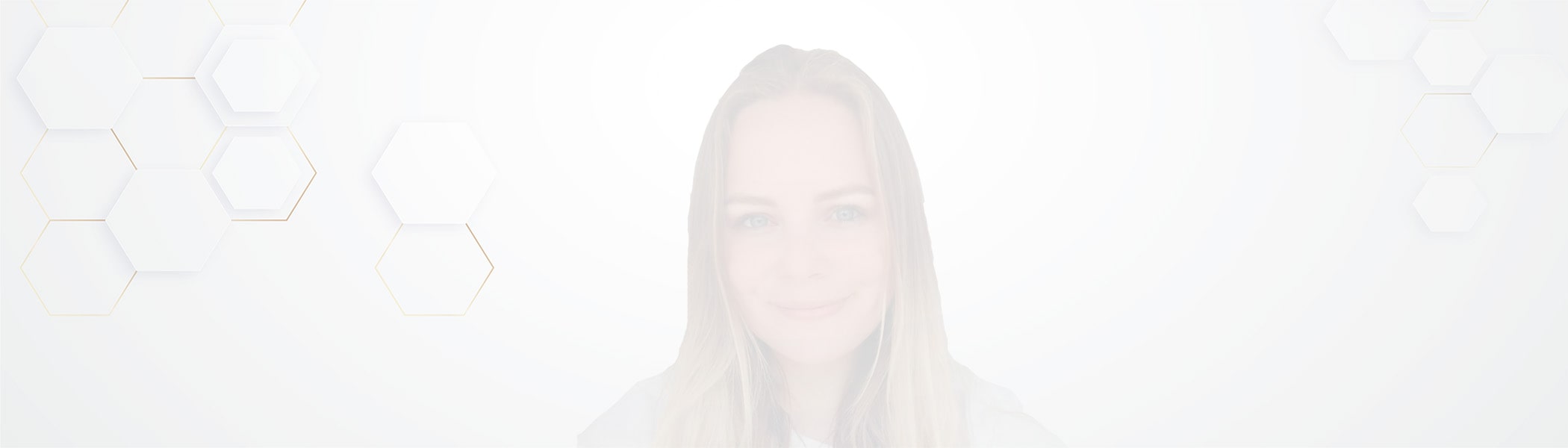 Cô giáo Kirsten Hall