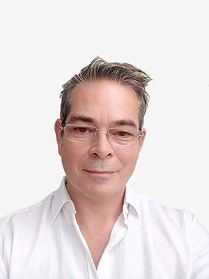 Giáo viên Edward Alexander